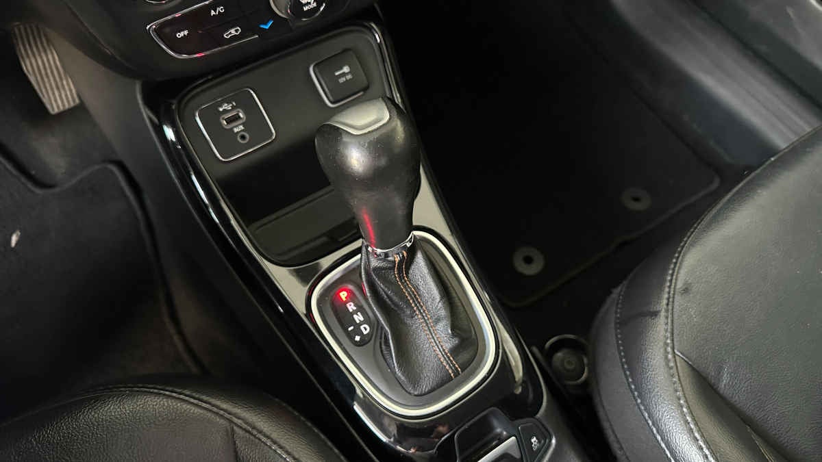 2020 Jeep Compass 5p Limited 4x2 L4/2.4 Aut