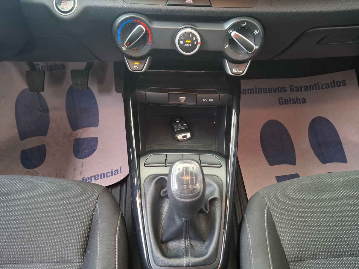 2022 Kia KIA RIO HB 5p EX L4/1.6 Man