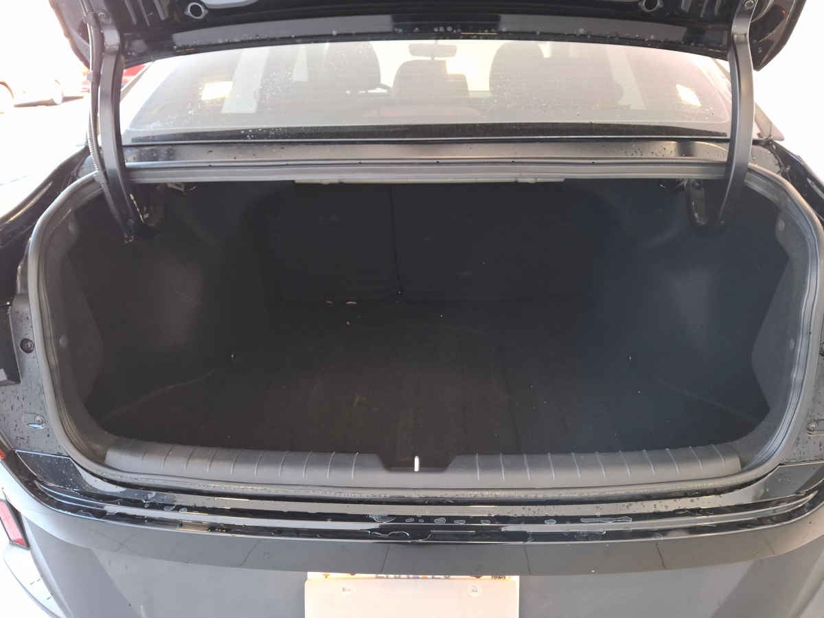 2024 Kia K3 4p EX L4/1.6 Man