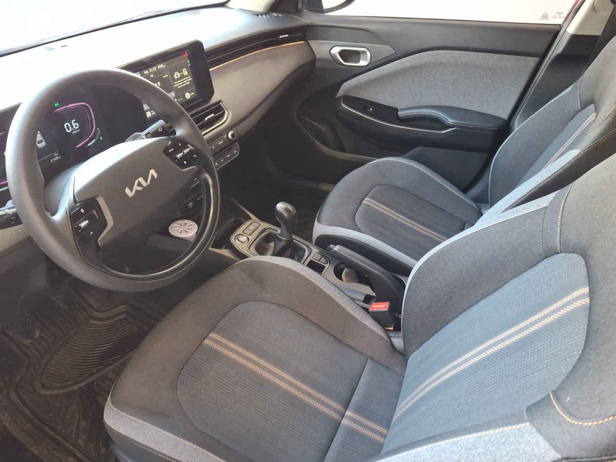 2024 Kia K3 4p EX L4/1.6 Man