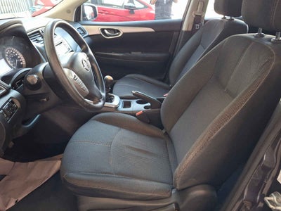 2016 Nissan Sentra 4p Advance L4/1.8 Man