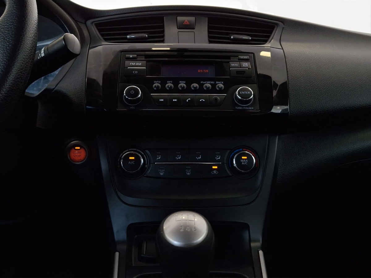 2019 Nissan Sentra 4p Sense L4/1.8 Man