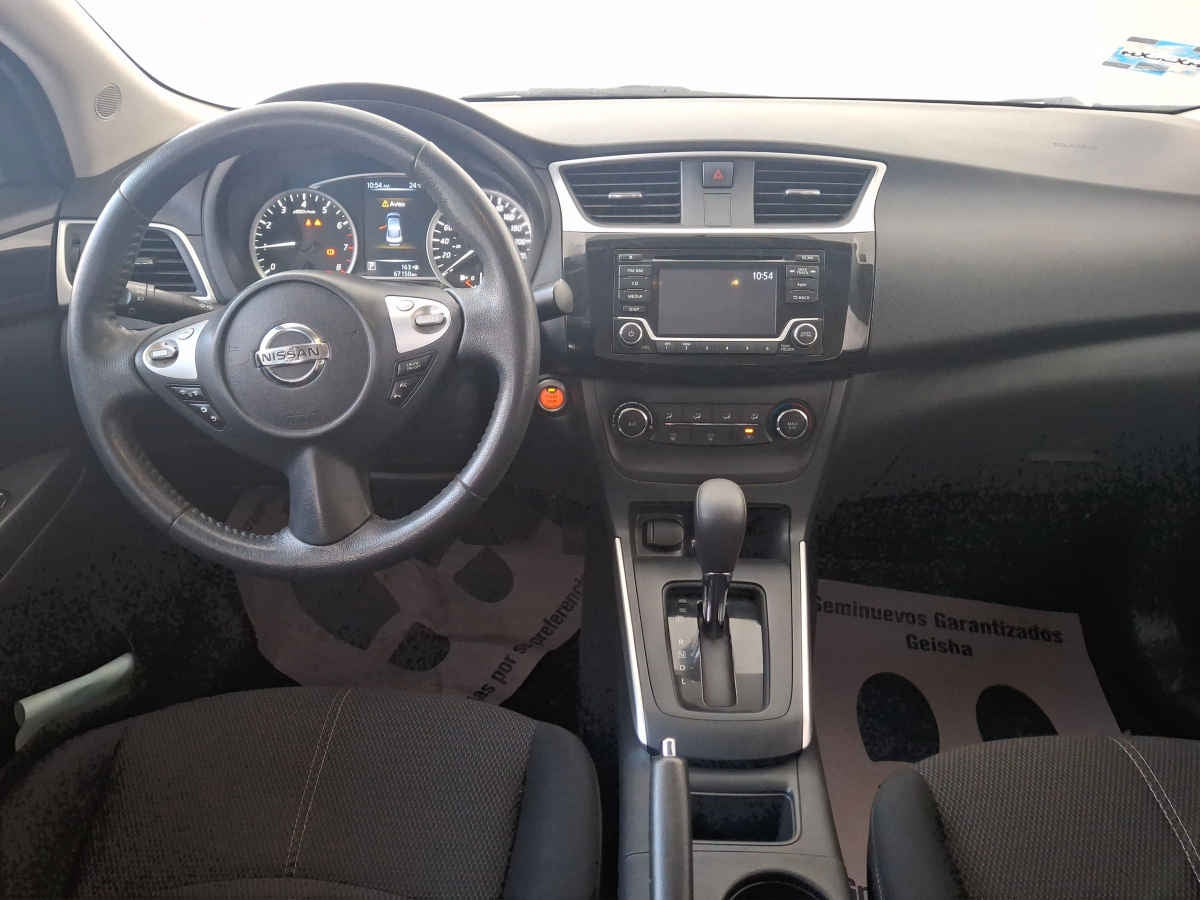 2017 Nissan Sentra 4p Advance L4/1.8 Man