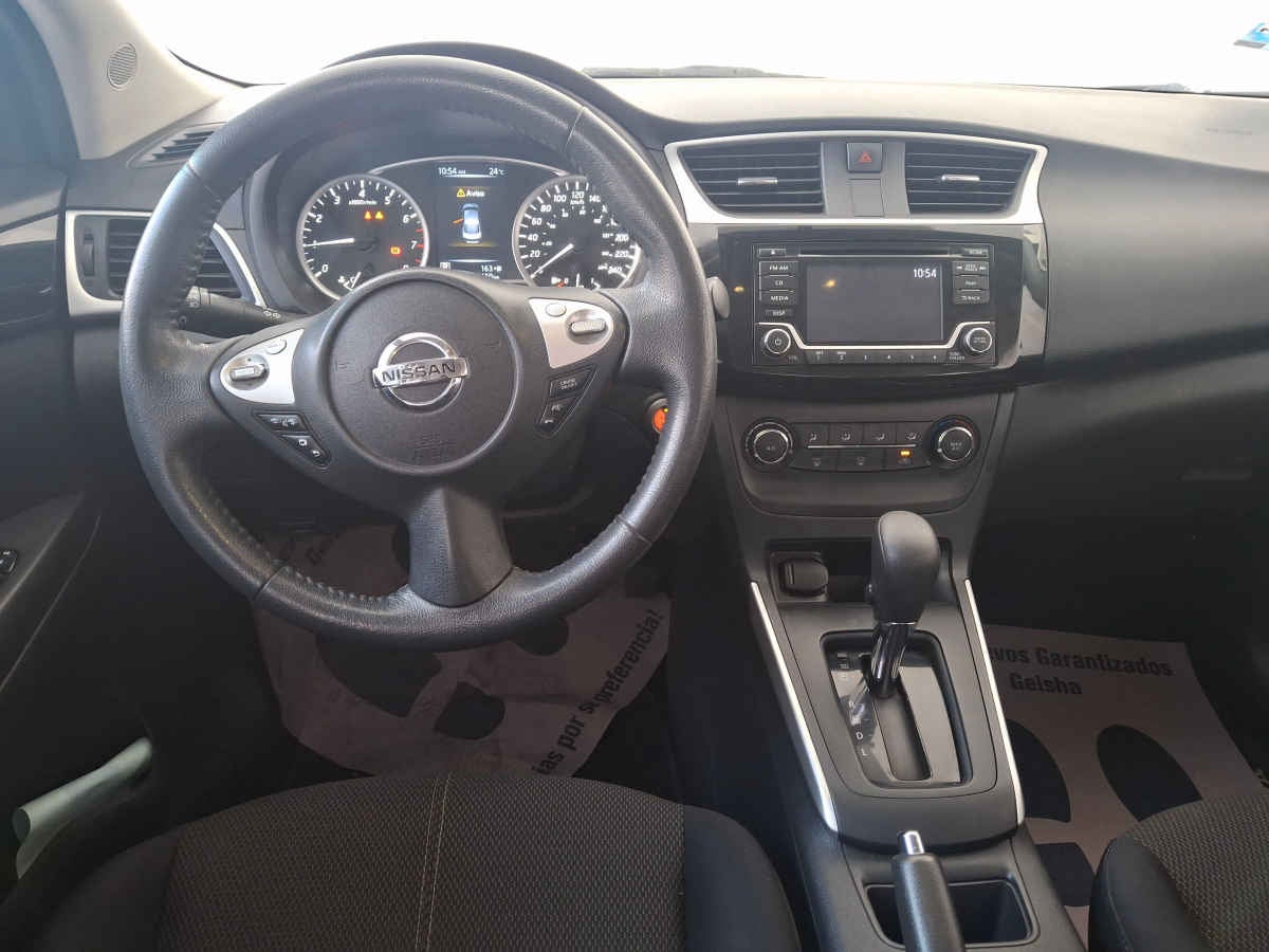 2017 Nissan Sentra 4p Advance L4/1.8 Man