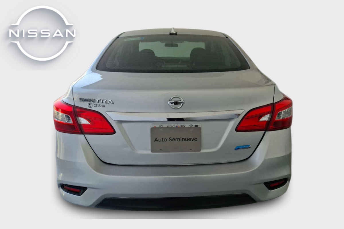 2017 Nissan Sentra 4p Advance L4/1.8 Man