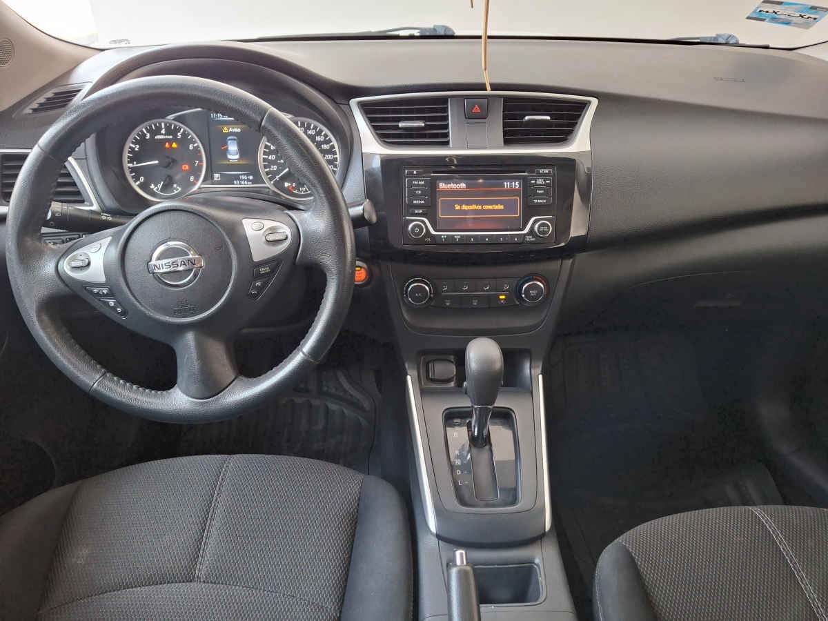 2017 Nissan Sentra 4p Advance L4/1.8 Aut