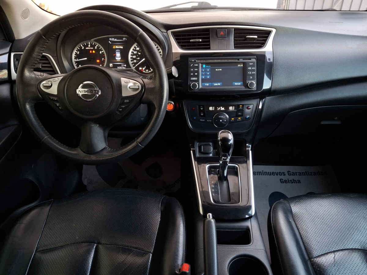 2017 Nissan Sentra 4p Exclusive L4/1.8 Aut Nave