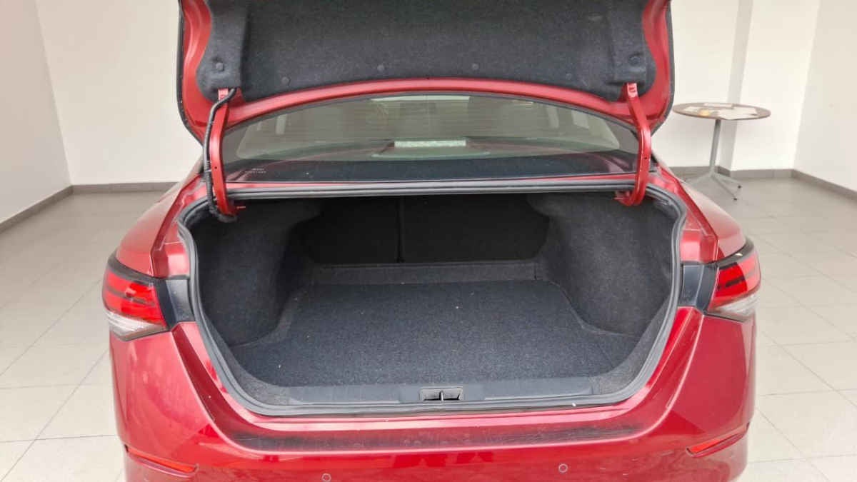 2023 Nissan Sentra 4p Advance L4/2.0 Man