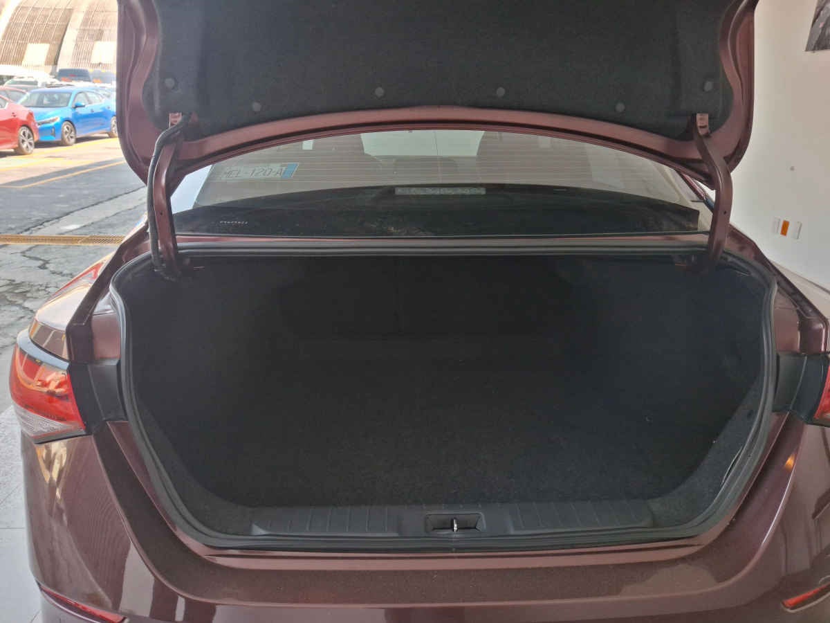 2023 Nissan Sentra 4p Sense L4/2.0 Aut