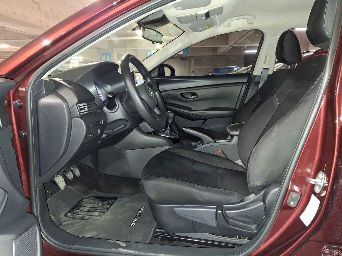 2024 Nissan Sentra 4p Sense L4/2.0 Man