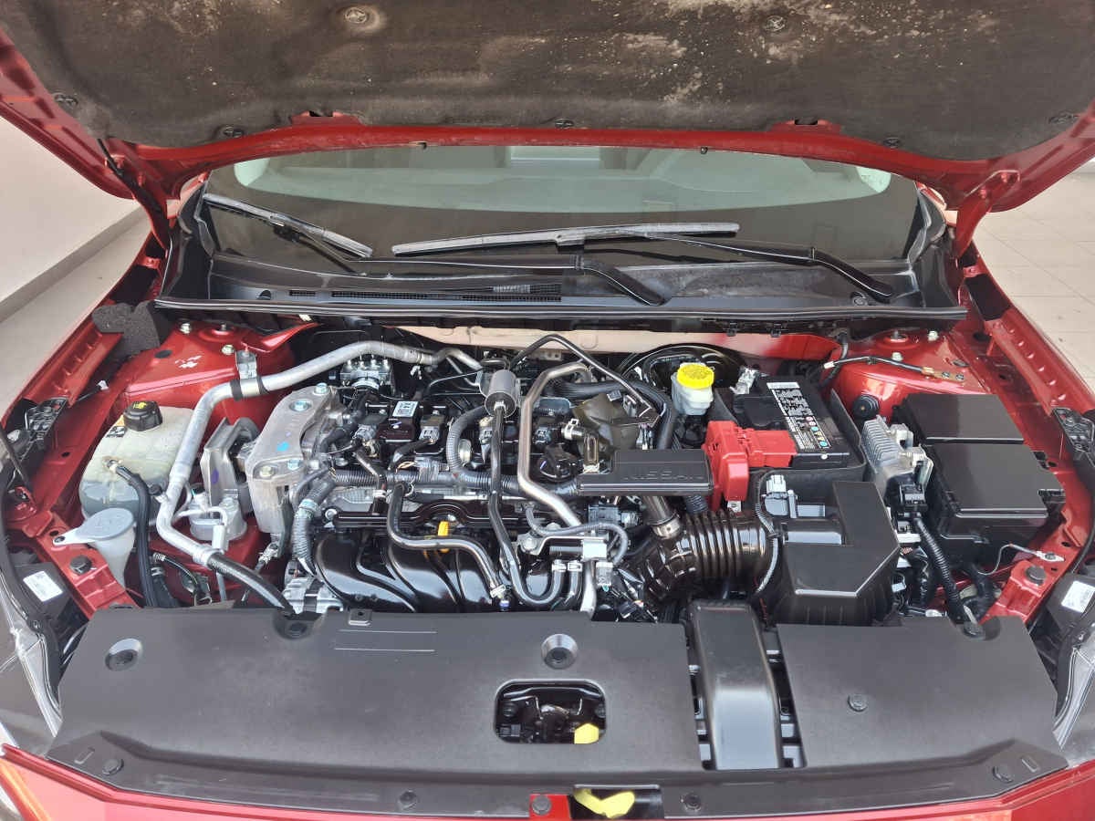 2023 Nissan Sentra 4p Advance L4/2.0 Man