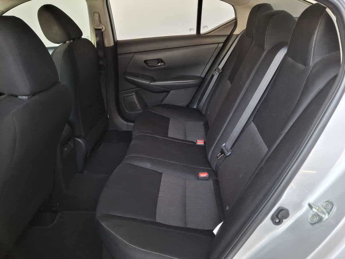 2024 Nissan Sentra 4p Advance L4/2.0 Man