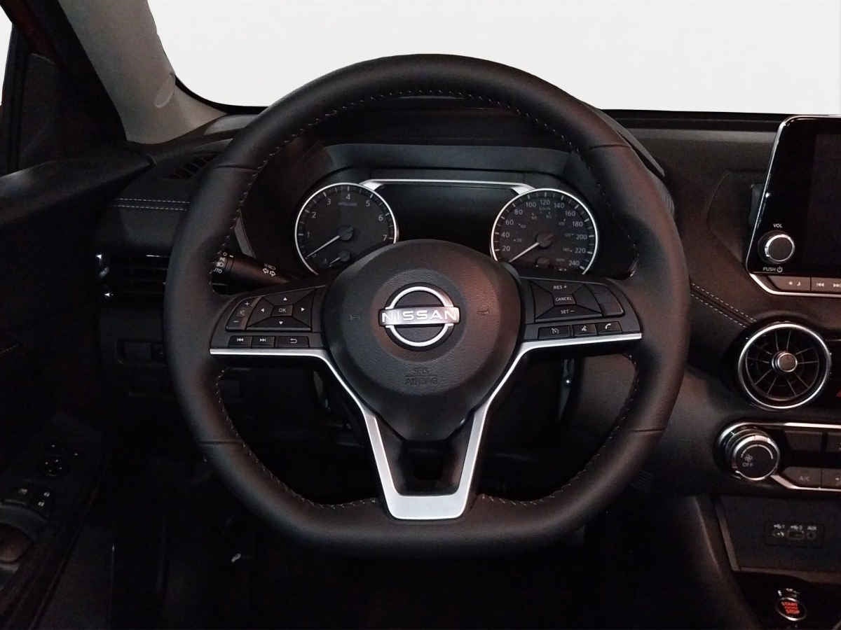 2025 Nissan Sentra 4p Advance L4/2.0 Man