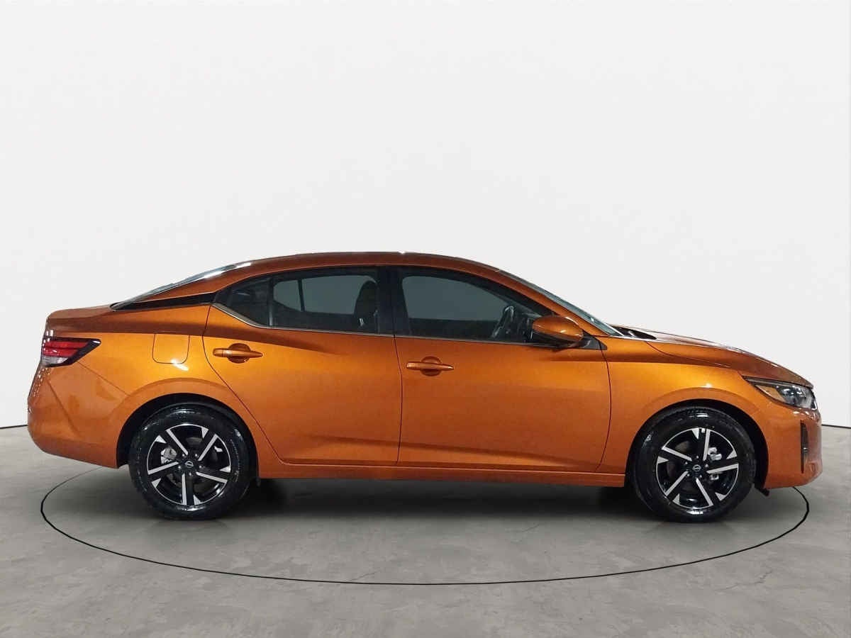 2025 Nissan Sentra 4p Advance L4/2.0 Man