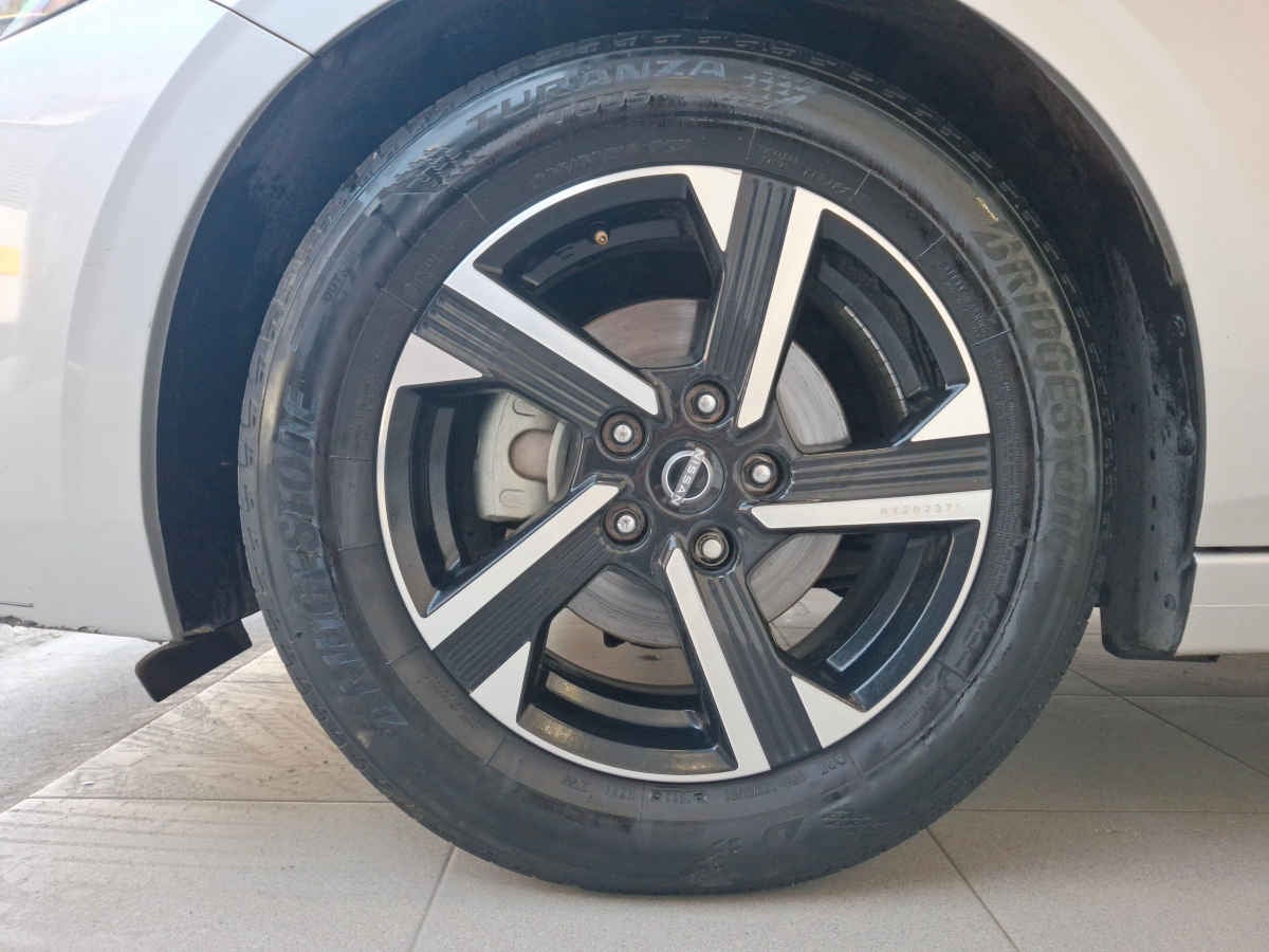 2024 Nissan Sentra 4p Advance L4/2.0 Man