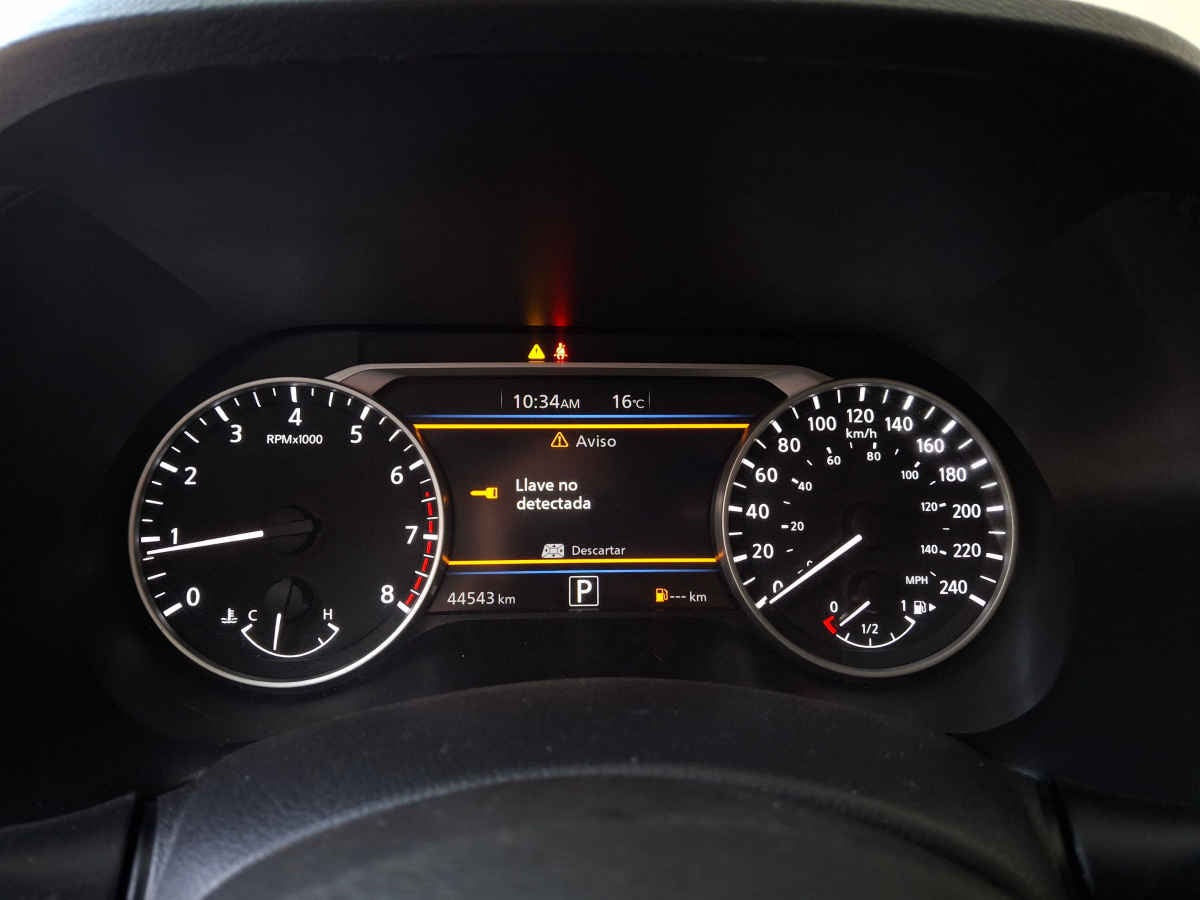 2023 Nissan Sentra 4p SR Platinum L4/2.0 Aut