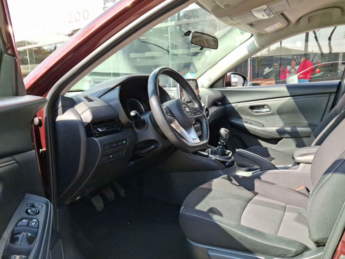 2023 Nissan Sentra 4p Advance L4/2.0 Man