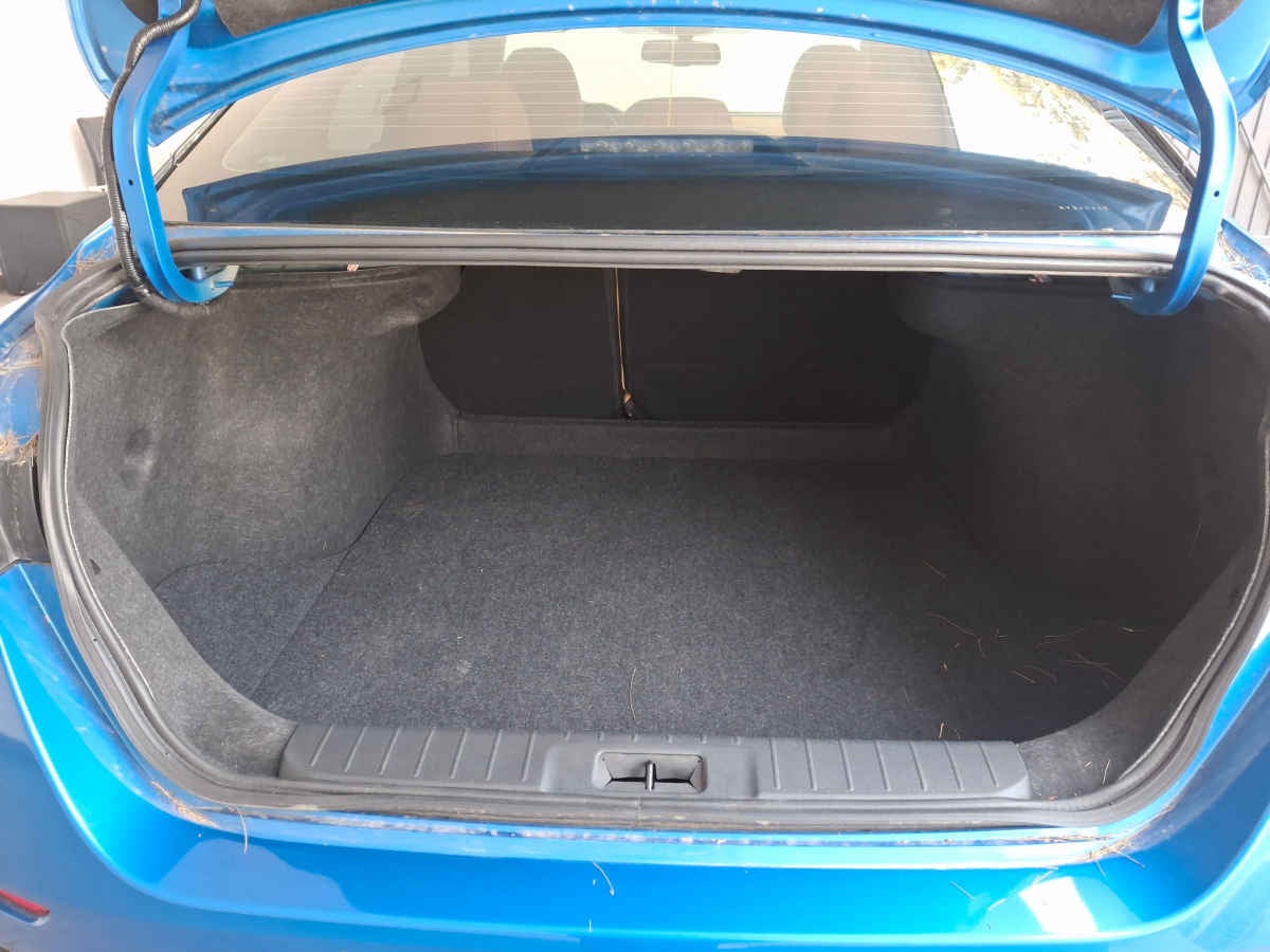 2024 Nissan Sentra 4p SR Platinum L4/2.0 Aut