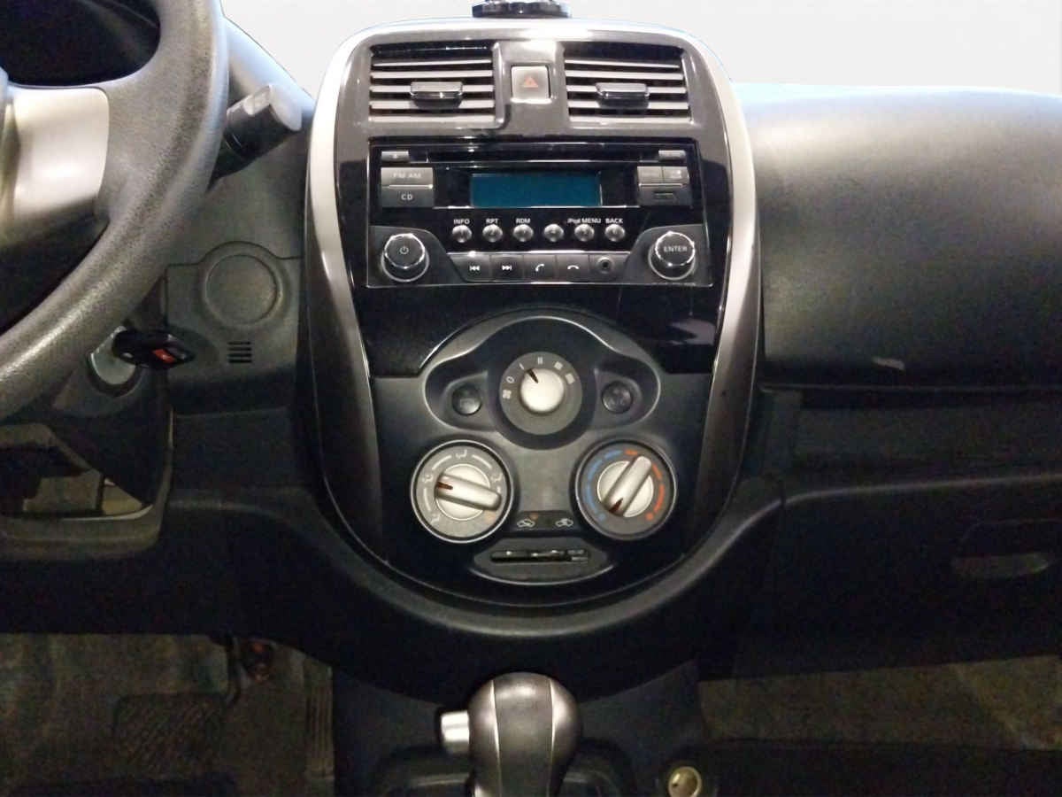2016 Nissan March 5p Advance L4/1.6 Aut