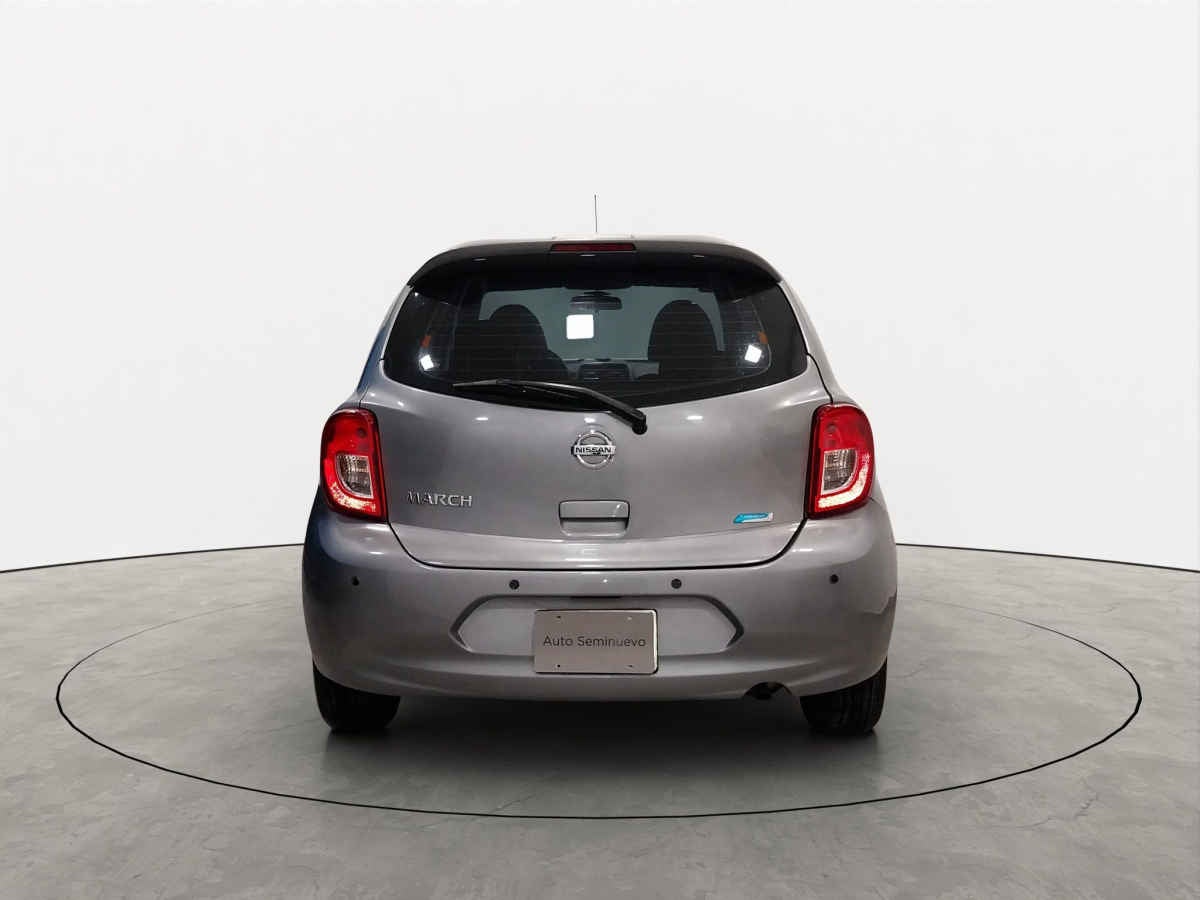 2016 Nissan March 5p Advance L4/1.6 Aut