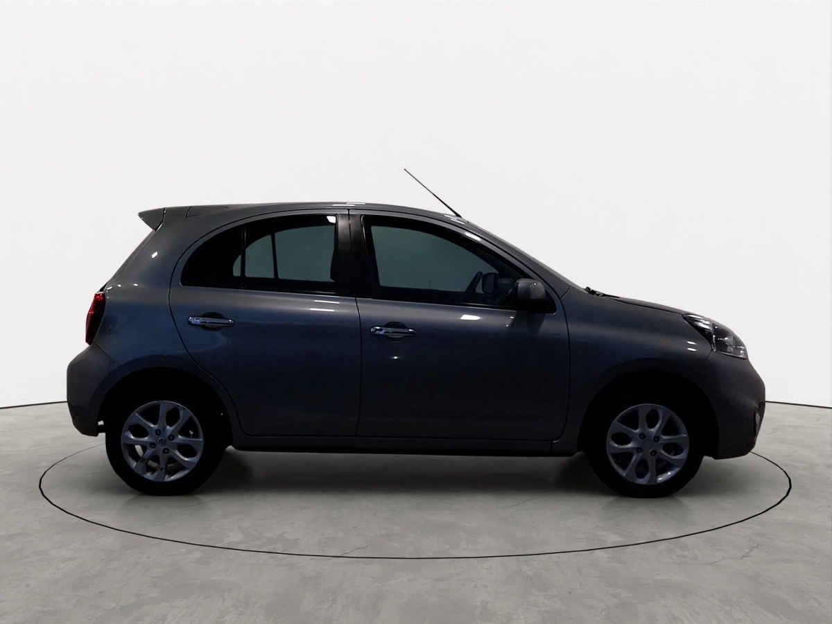 2016 Nissan March 5p Advance L4/1.6 Aut