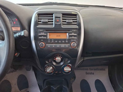 2014 Nissan March 5p Advance L4/1.6 Man