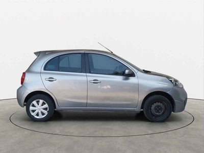 2016 Nissan March 5p Sense L4/1.6 Aut