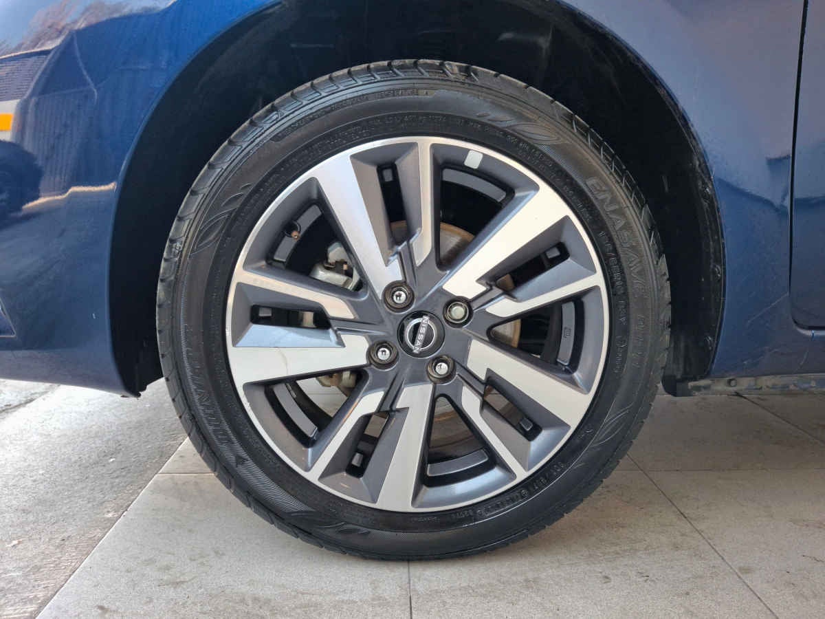 2024 Nissan March 5p Exclusive L4/1.6 Man