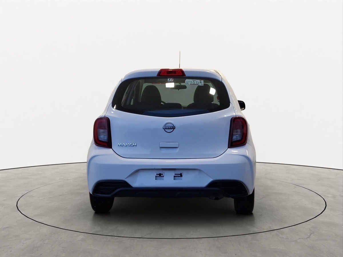 2025 Nissan March 5p Sense L4/1.6 Aut
