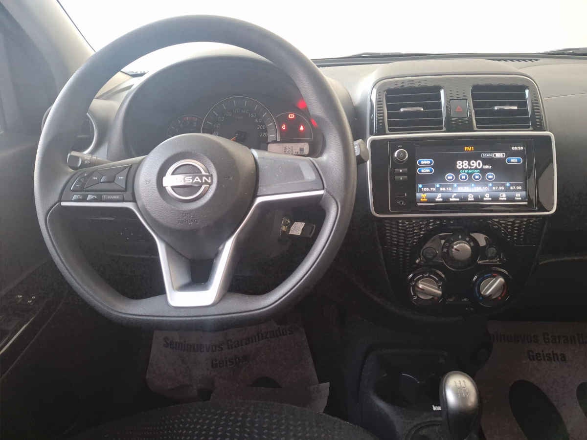 2022 Nissan March 5p Advance L4/1.6 Man