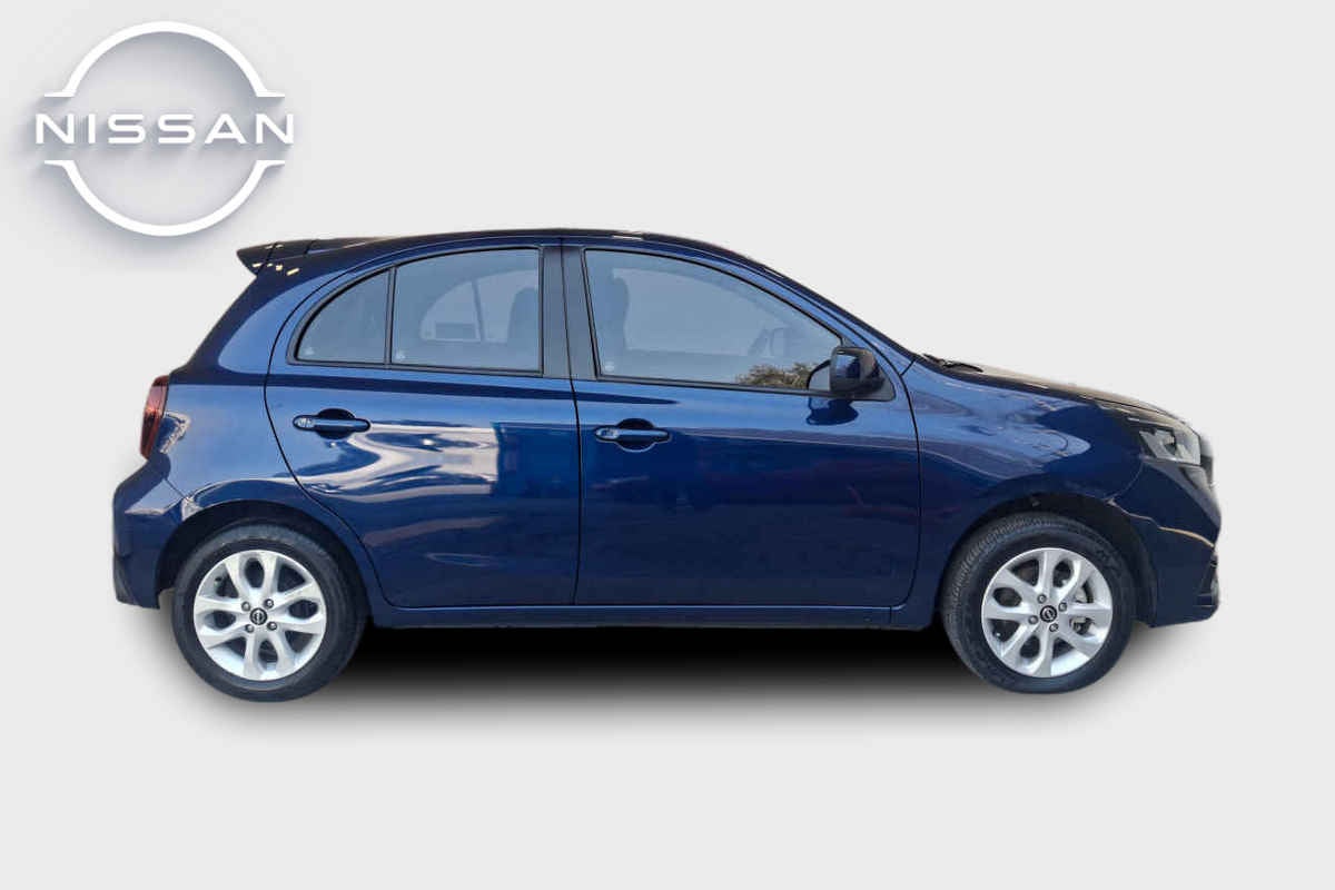 2022 Nissan March 5p Advance L4/1.6 Man