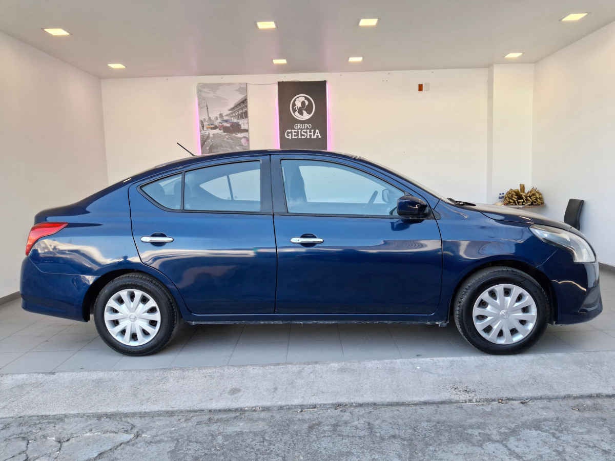 2018 Nissan Versa 4p Sense L4/1.6 Man