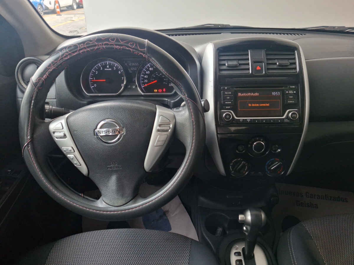 2017 Nissan Versa 4p Advance L4/1.6 Aut