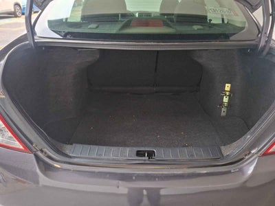 2017 Nissan Versa 4p Advance L4/1.6 Aut