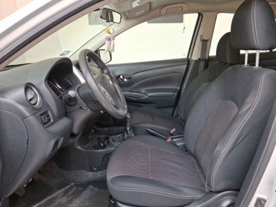 2019 Nissan Versa 4p Advance L4/1.6 Man