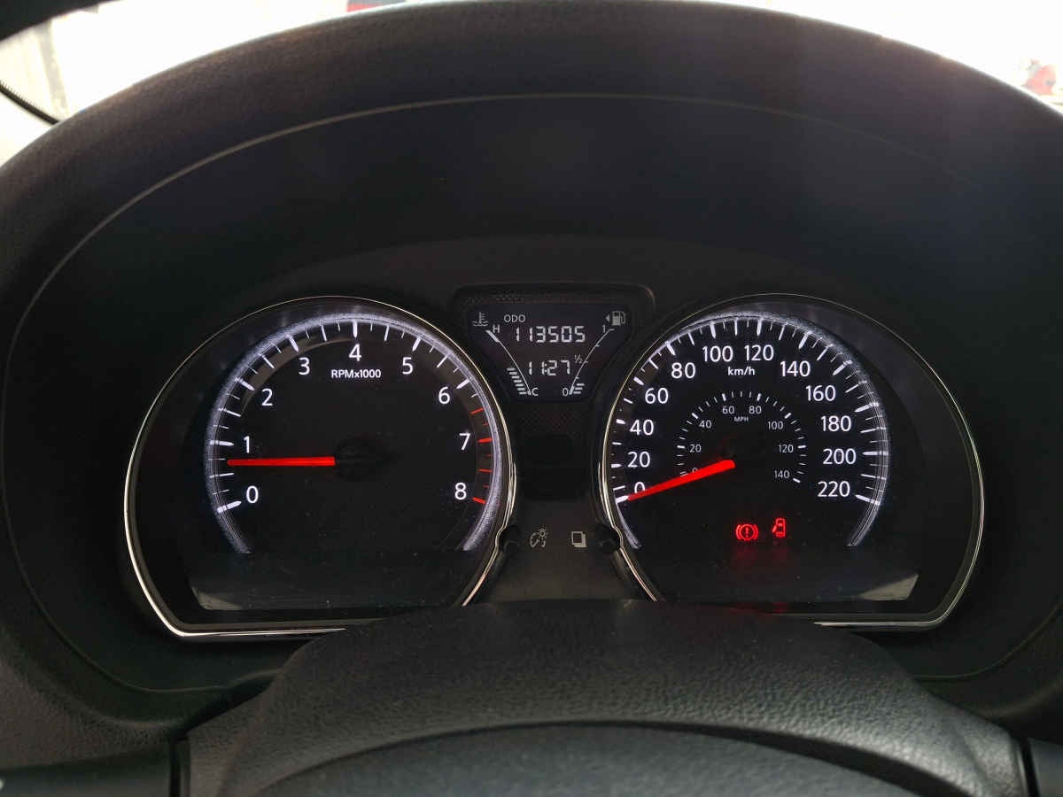 2019 Nissan Versa 4p Advance L4/1.6 Man