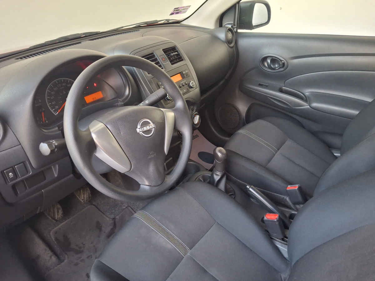 2025 Nissan V-Drive 4p L4/1.6 Man Audio