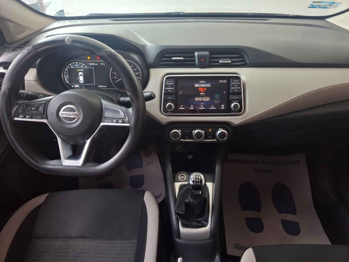 2020 Nissan Versa 4p Advance L4/1.6 Man