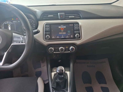 2020 Nissan Versa 4p Advance L4/1.6 Man