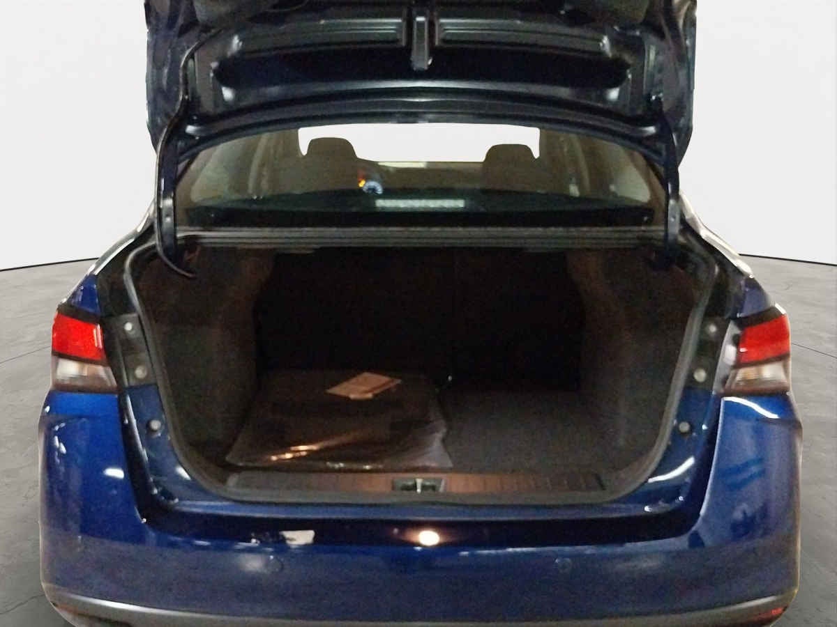 2024 Nissan Versa 4p Advance L4/1.6 Aut