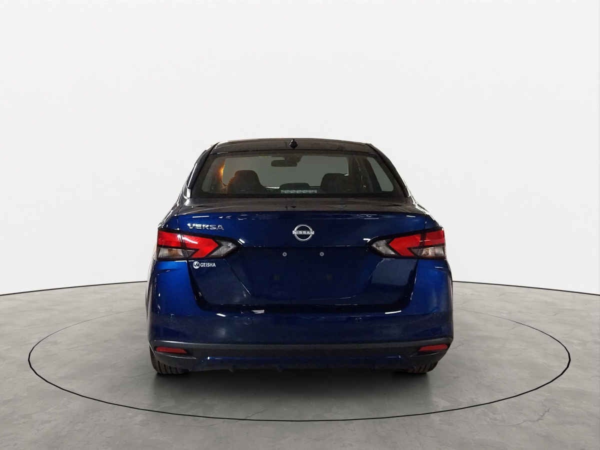 2024 Nissan Versa 4p Advance L4/1.6 Aut