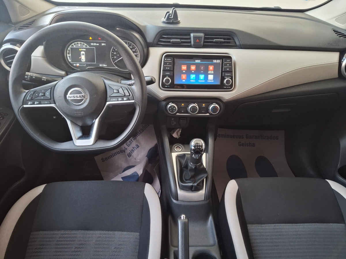 2022 Nissan Versa 4p Advance L4/1.6 Man