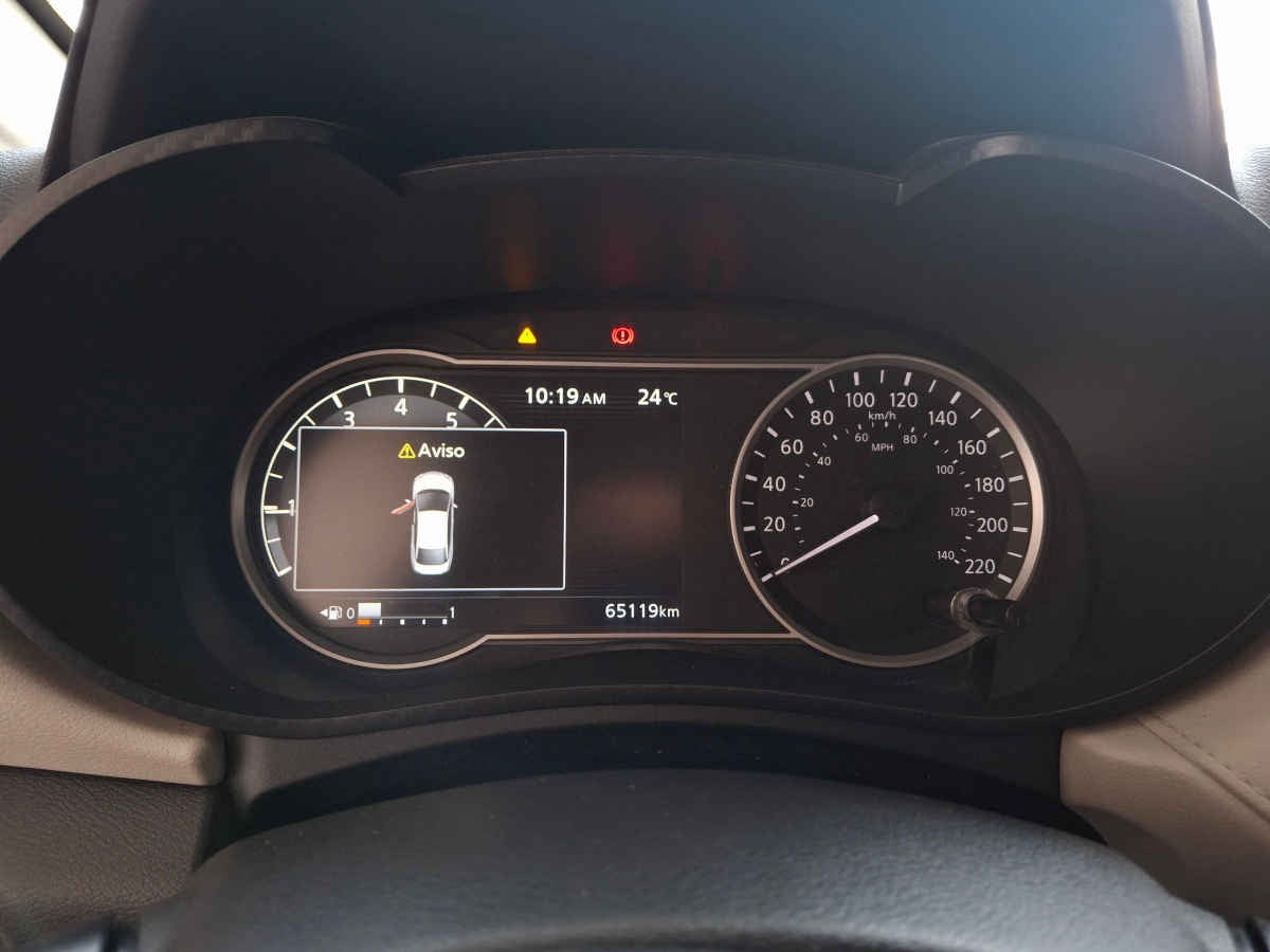 2022 Nissan Versa 4p Advance L4/1.6 Man