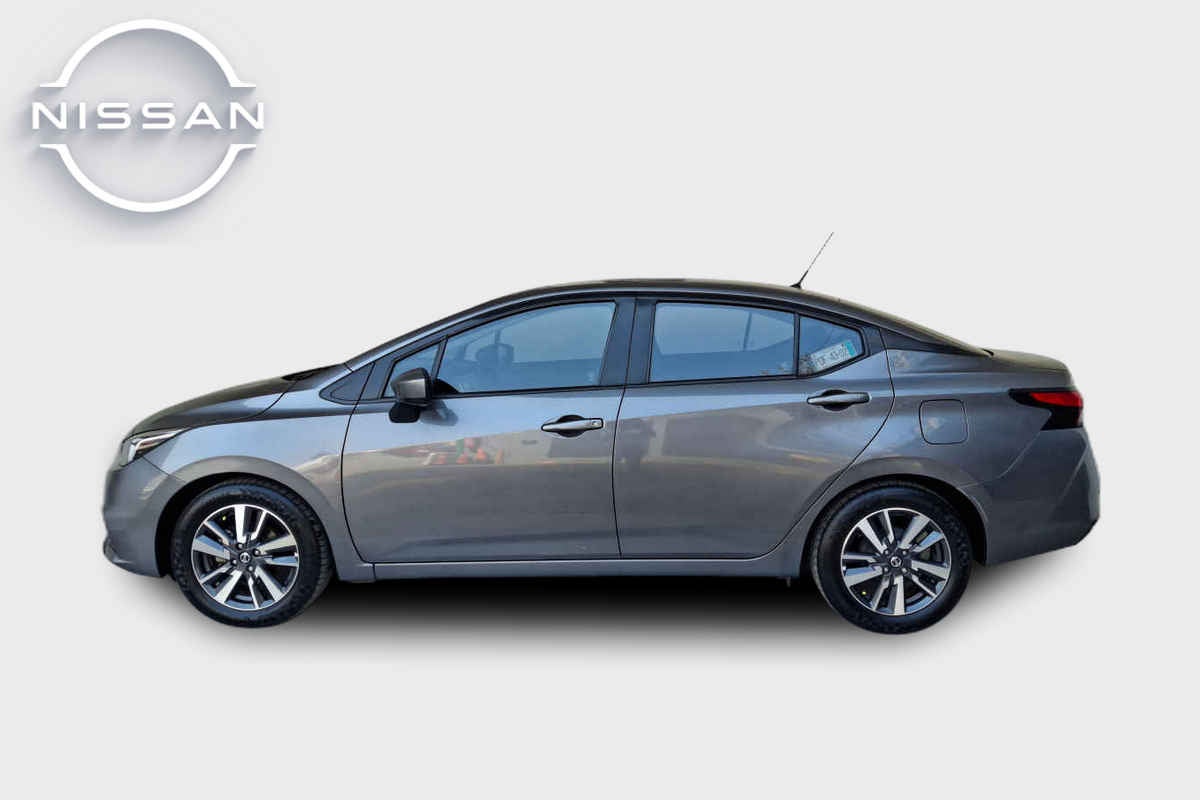 2022 Nissan Versa 4p Advance L4/1.6 Man
