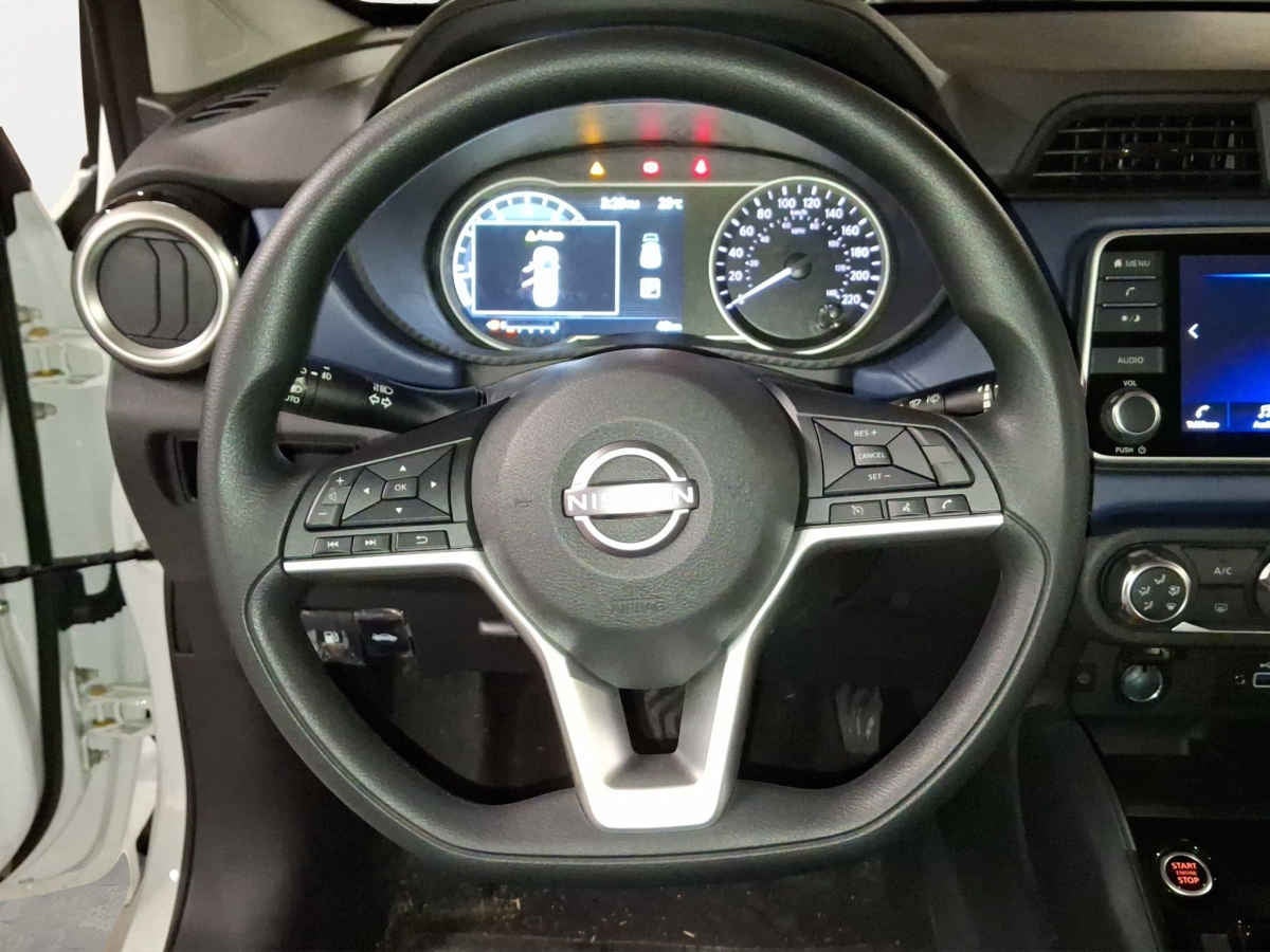 2025 Nissan Versa 4p Advance L4/1.6 Aut
