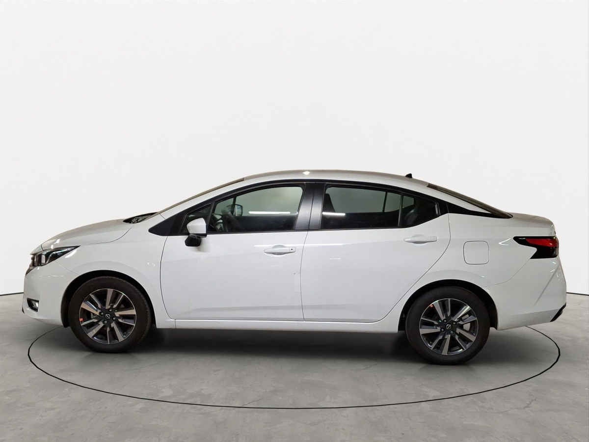 2025 Nissan Versa 4p Advance L4/1.6 Aut