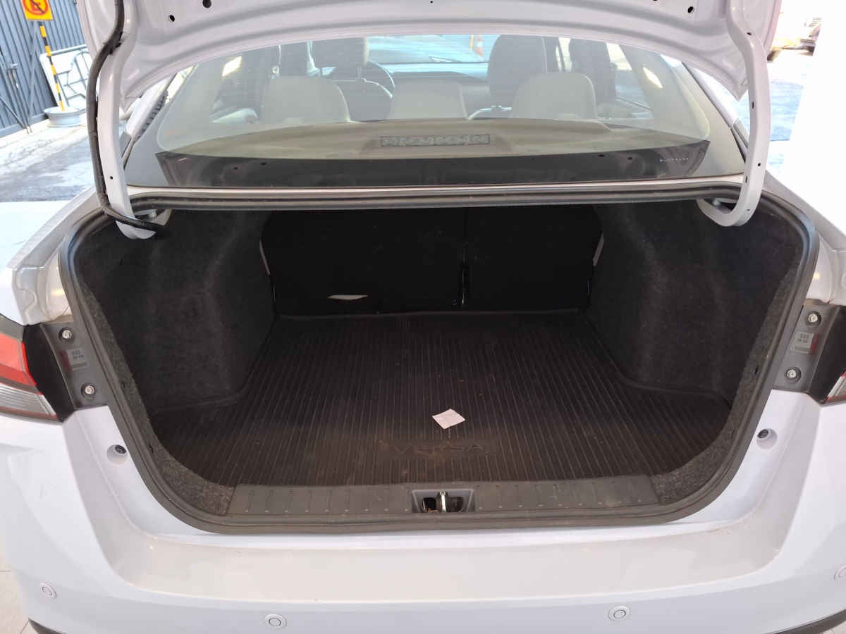 2024 Nissan Versa 4p Exclusive L4/1.6 Aut