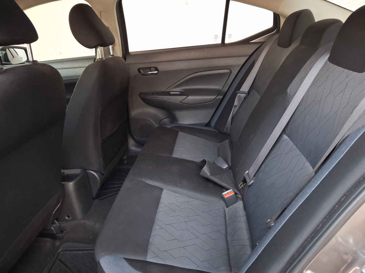 2023 Nissan Versa 4p Advance L4/1.6 Man