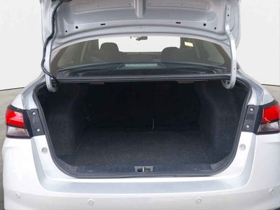 2020 Nissan Versa 4p Advance L4/1.6 Aut