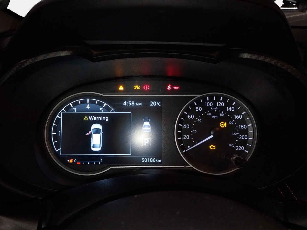 2024 Nissan Versa 4p SR L4/1.6 Aut